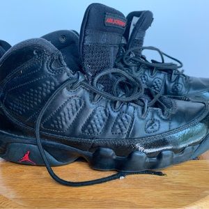 Jordan Retro 9 Bred Patent Sneakers 302359-014 size 4. Fair condition.
